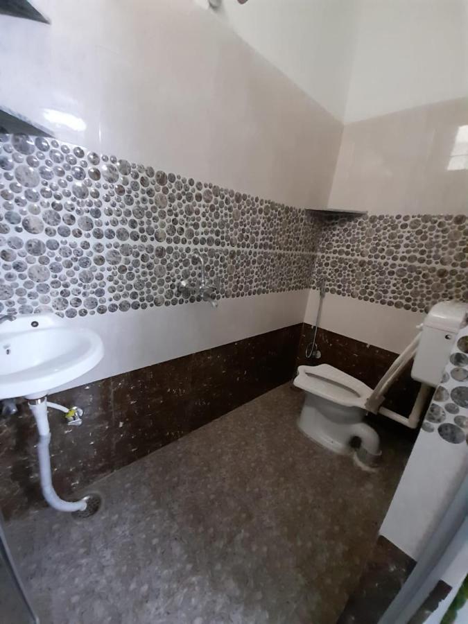 Hill Paradise Home Stay Удайпур Екстериор снимка
