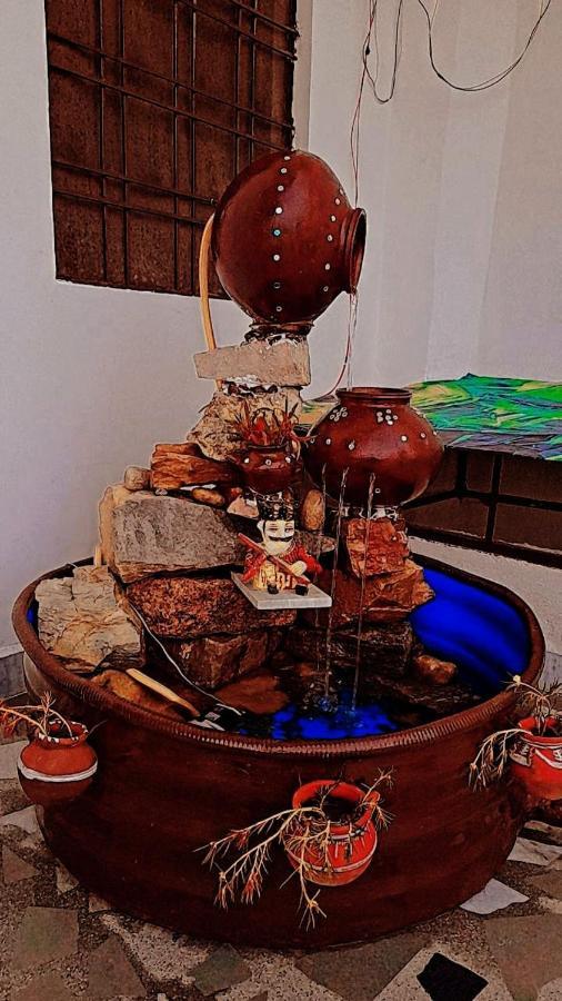 Hill Paradise Home Stay Удайпур Екстериор снимка